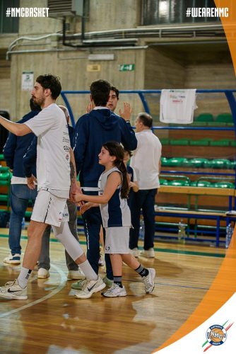 DSC 2077